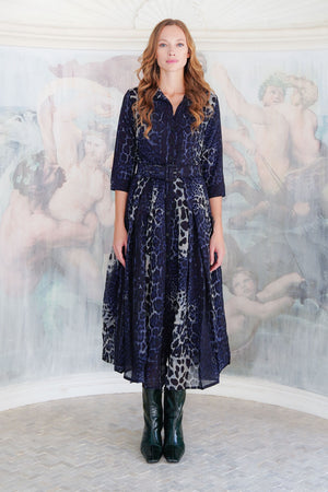 Audrey Dress #4 Shirt Collar 3/4 Sleeve Midi Plus Length Wool (Colombo Leopard) - Midnight Blue