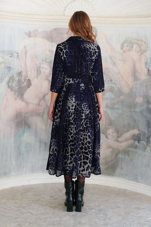 Audrey Dress #4 Shirt Collar 3/4 Sleeve Midi Plus Length Wool (Colombo Leopard) - Midnight Blue