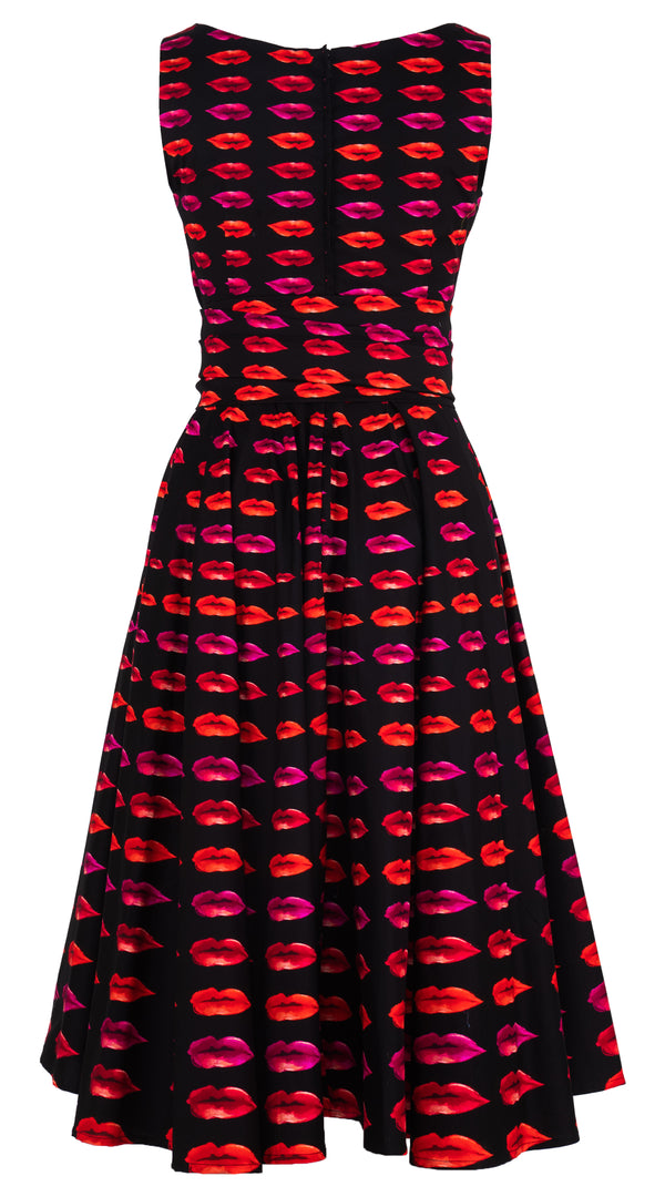 Abelia Dress Boat Neck Sleeveless Midi Length Cotton Stretch (Watercolor Lips) @2