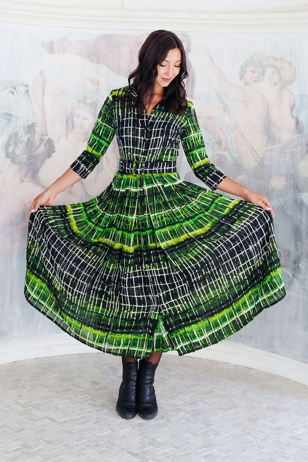 Audrey Dress #4 Shirt Collar 3/4 Sleeve Midi Length Wool (Watercolor Plaid Big) - Green