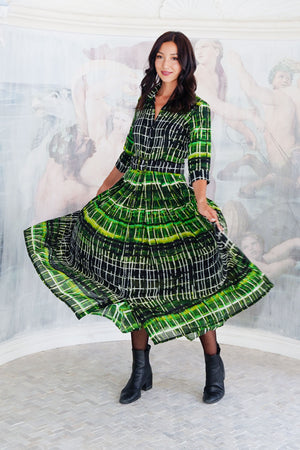 Audrey Dress #4 Shirt Collar 3/4 Sleeve Midi Length Wool (Watercolor Plaid Big) - Green