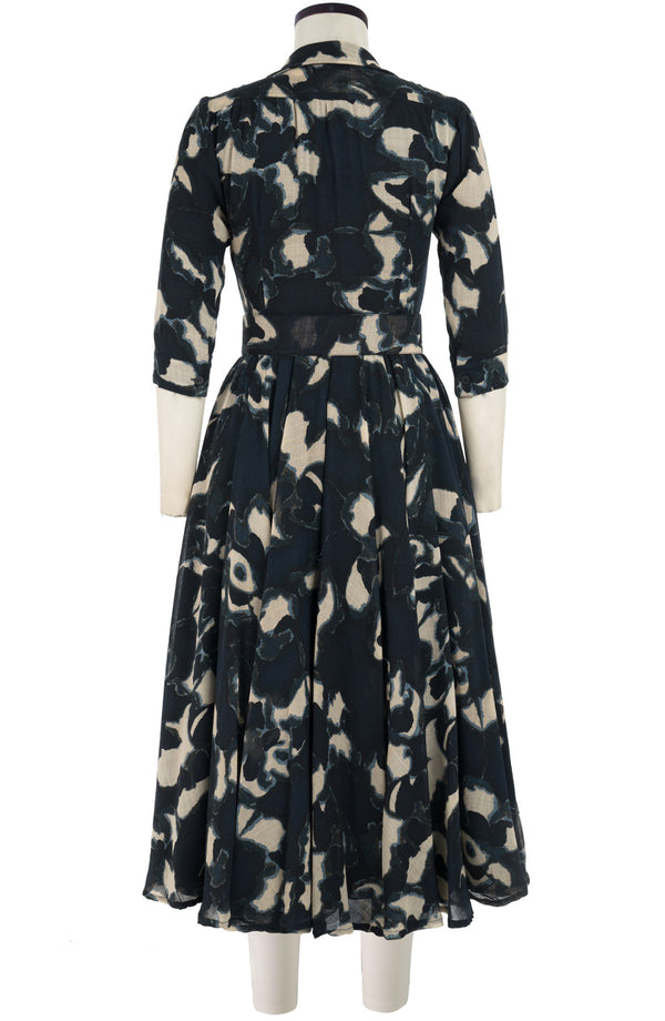 Aster Dress Shirt Collar 3/4 Sleeve Midi Plus Length Wool (Abstract Pace) - Midnight Blue