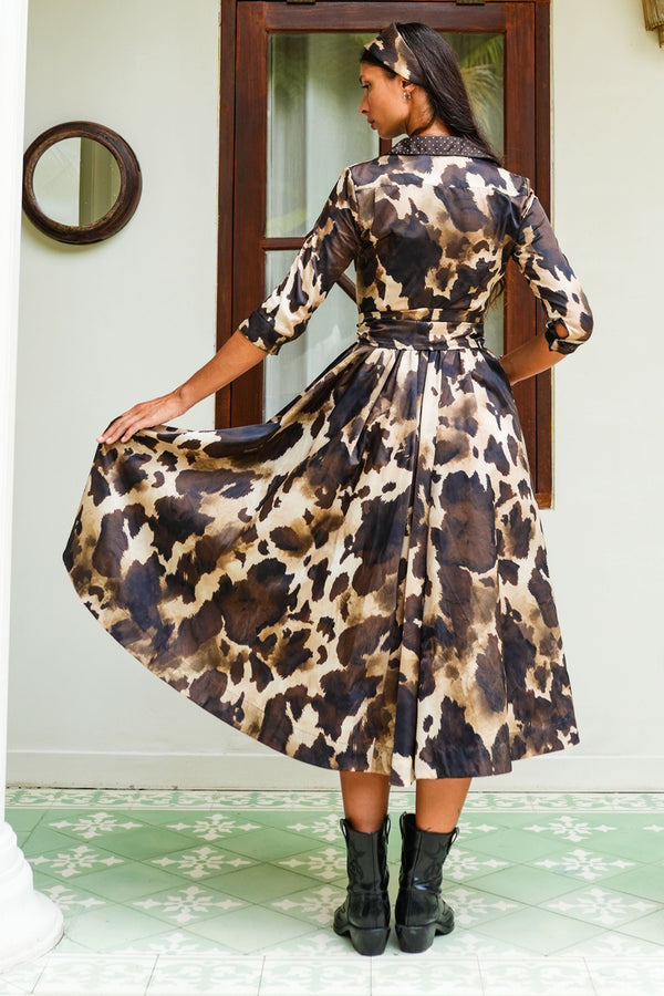 Sabrina Dress Shirt Collar 3/4 Sleeve Midi Plus Length Poliamide Taffta (Baby Mucca)