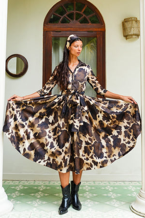 Sabrina Dress Shirt Collar 3/4 Sleeve Midi Plus Length Poliamide Taffta (Baby Mucca)