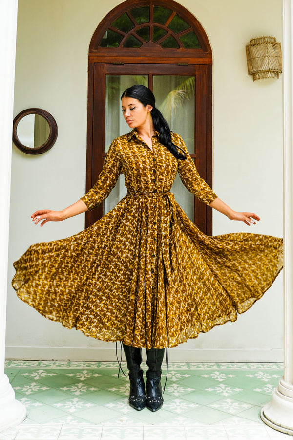 Aster Dress Shirt Collar 3/4 Sleeve Midi Length Wool (Hounds Dots) - Deep Mustard