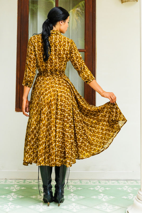 Aster Dress Shirt Collar 3/4 Sleeve Midi Length Wool (Hounds Dots) - Deep Mustard