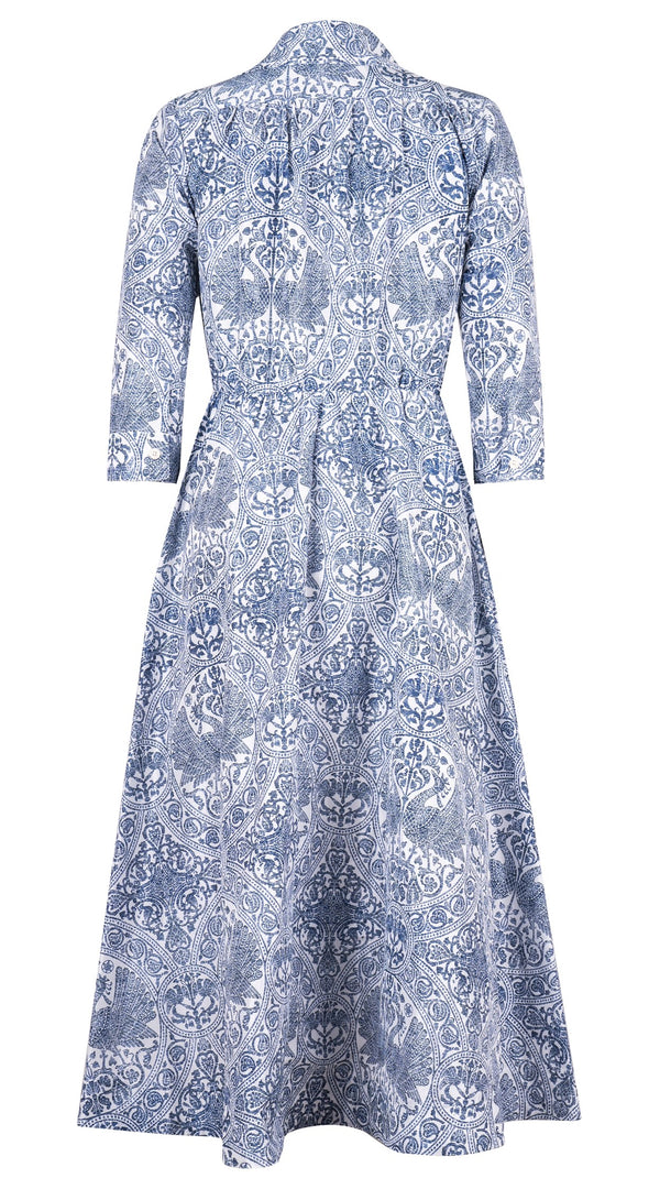 Terry Dress Shirt Collar 3/4 Sleeve Midi Plus Length Silk Taffta (Peacock Toile White)