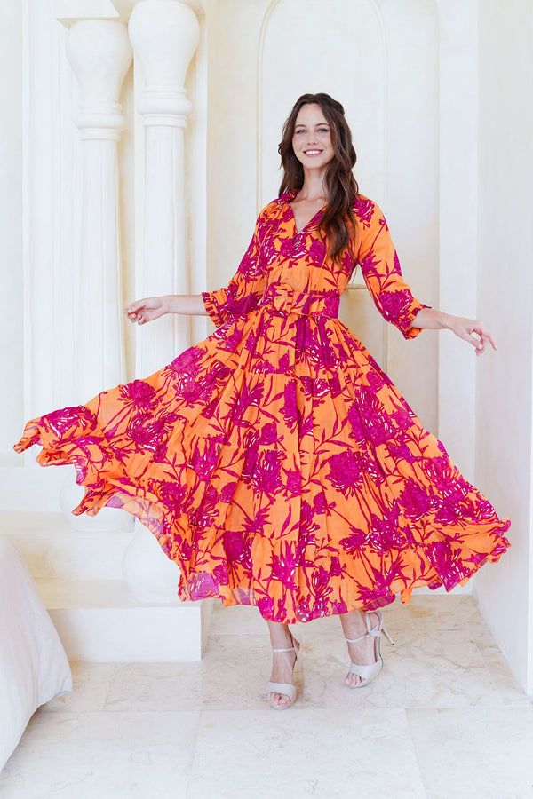 Eva Dress Crew Neck 3/4 Sleeve Tea Length Cotton Musola (Primavery Silhouette Ground)