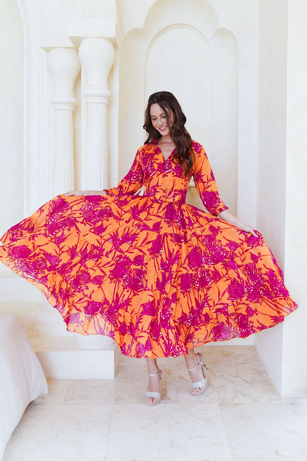 Eva Dress Crew Neck 3/4 Sleeve Tea Length Cotton Musola (Primavery Silhouette Ground)