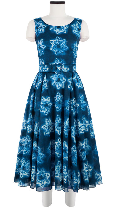 Avenue Dress Boat Neck Sleeveless Midi Length Cotton Musola (Shibori Star)