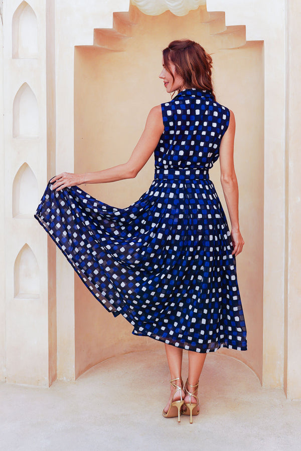 Audrey Dress #4 Shirt Collar Sleeveless Midi Length Cotton Musola (Tie Dye Gingham Small)