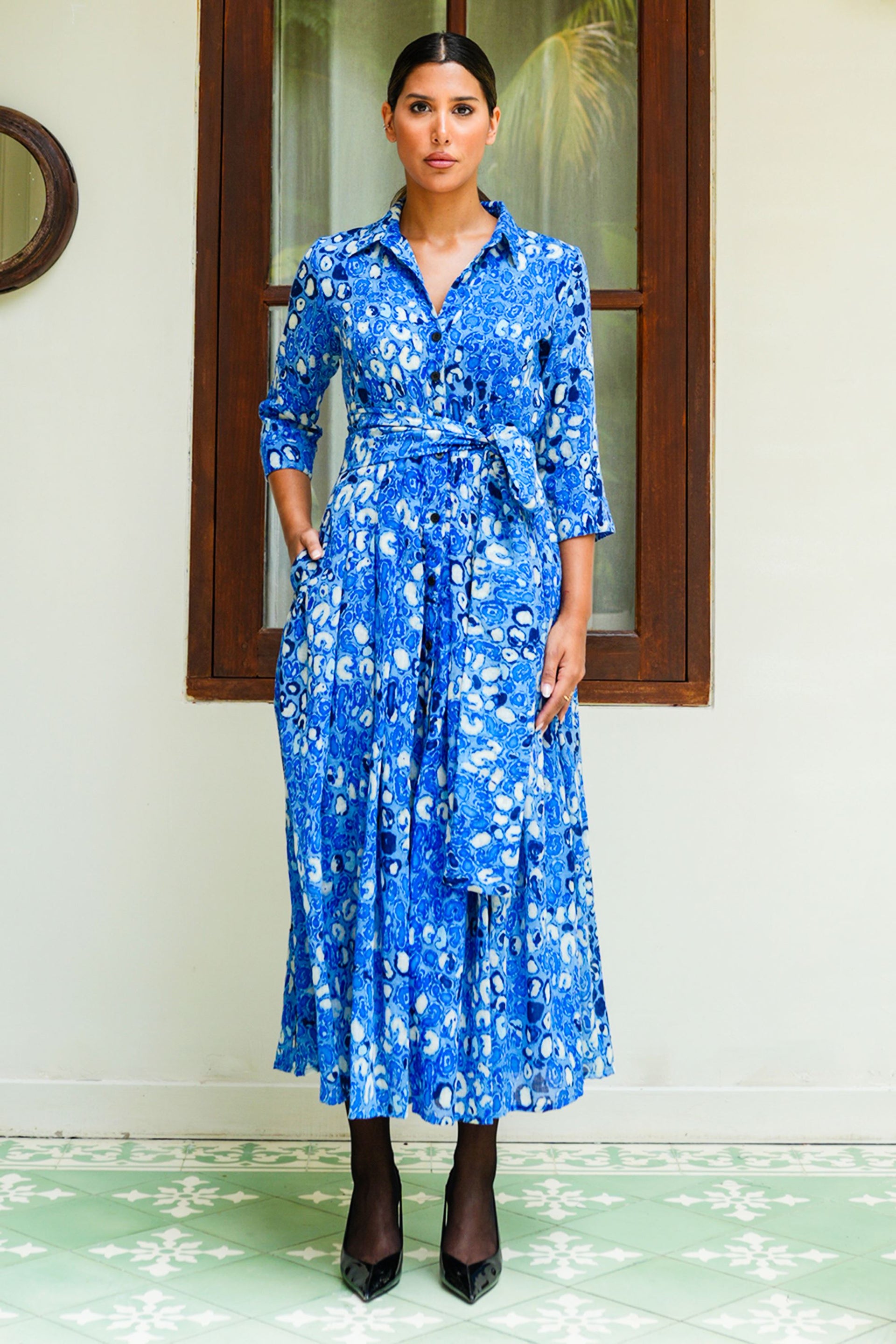 Audrey Dress #4 Shirt Collar 3/4 Sleeve Midi Plus Length Wool (Victori Audrey Dress #4 Shirt Collar 3/4 Sleeve Midi Plus Length Wool (Victori