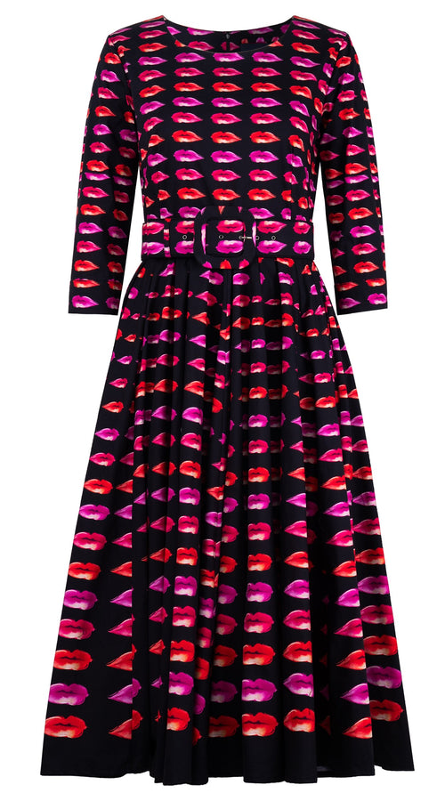 Abelia Dress Round Neck 3/4 Sleeve Midi Length Cotton Stretch (Watercolor Lips)