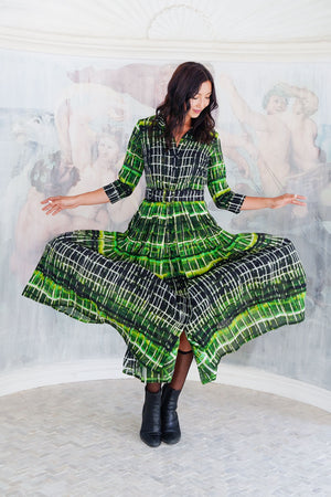 Audrey Dress #4 Shirt Collar 3/4 Sleeve Midi Length Wool (Watercolor Plaid Big) - Green