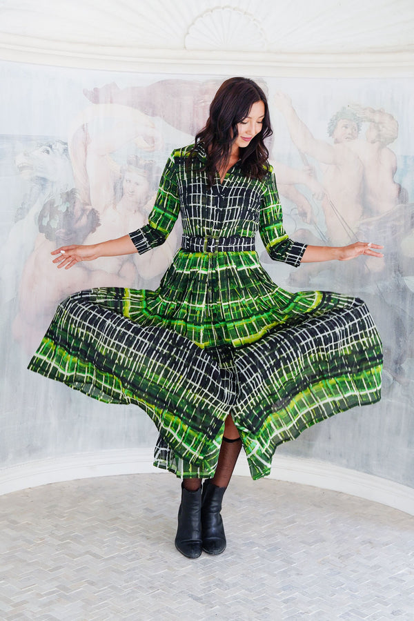 Audrey Dress #4 Shirt Collar 3/4 Sleeve Midi Length Wool (Watercolor Plaid Big) - Green