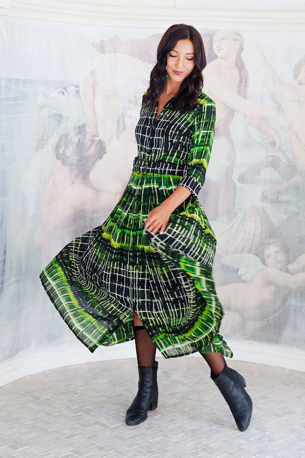 Audrey Dress #4 Shirt Collar 3/4 Sleeve Midi Length Wool (Watercolor Plaid Big) - Green