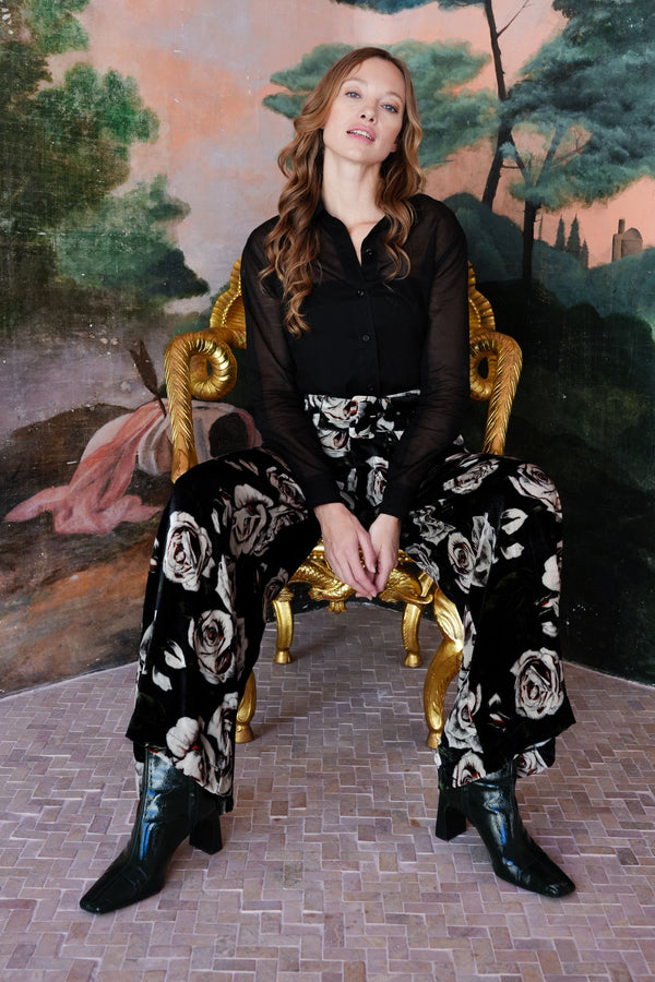 Peiga Pants Silk Velvet (White Rose)