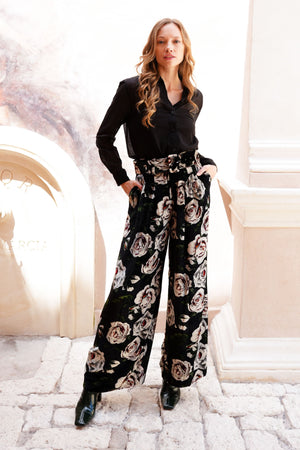 Peiga Pants Silk Velvet (White Rose)