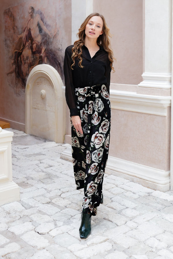Peiga Pants Silk Velvet (White Rose)