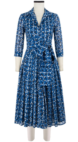 Abito Audrey n. 4, colletto a camicia, maniche a 3/4, lunghezza midi, in cotone (con motivo a pois)